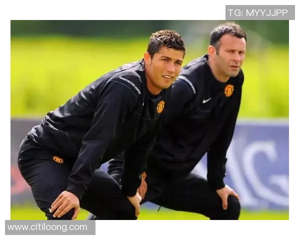 本年国内最强的两个边锋：一个快去欧洲踢球了！一个还在连沪之间徜徉